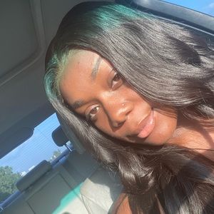 Meet your Posher, Skiler